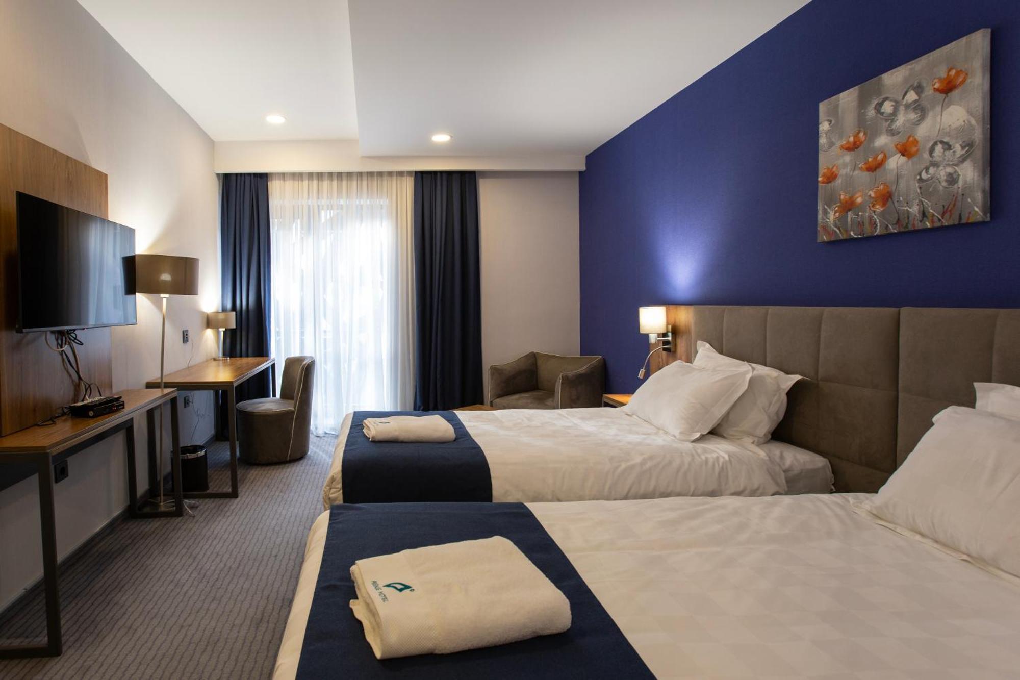 Avenue Hotel 第比利斯 外观 照片