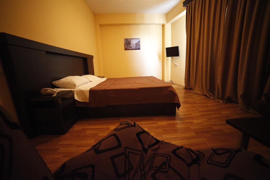 Avenue Hotel 第比利斯 客房 照片