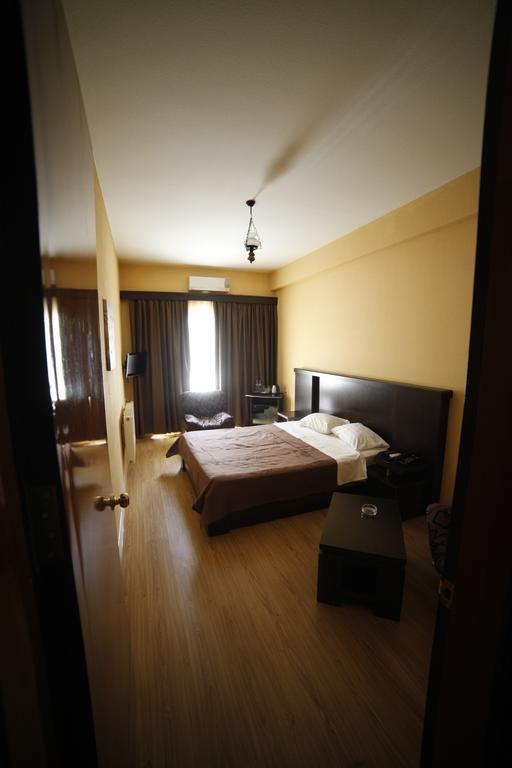 Avenue Hotel 第比利斯 客房 照片