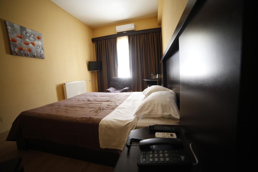 Avenue Hotel 第比利斯 客房 照片