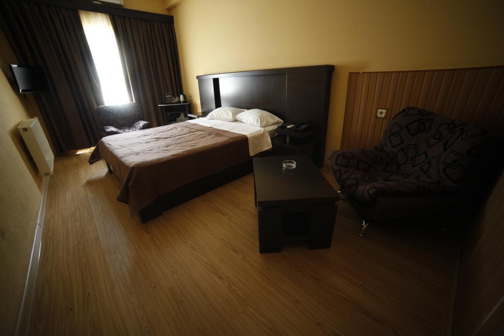 Avenue Hotel 第比利斯 客房 照片