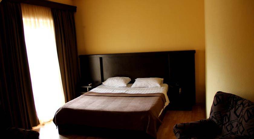 Avenue Hotel 第比利斯 外观 照片